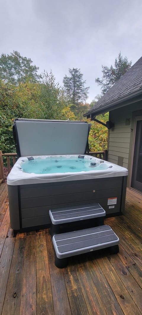 Gaze at the forest by day and vivid stars by night!