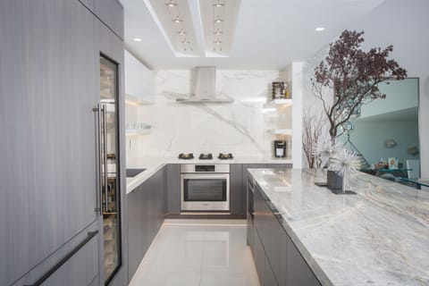 Luxury House, 4 Bedrooms, Ocean View | Private kitchen | Coffee/tea maker, electric kettle