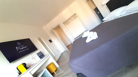 Double Room (Glicine) | In-room safe, desk, free cribs/infant beds, free WiFi