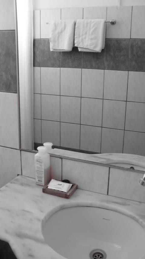 Single Room, Balcony | Bathroom | Free toiletries, hair dryer, towels, shampoo