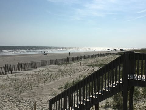 House, 4 Bedrooms | Beach | Beach nearby