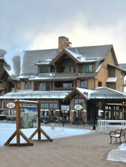 Sevens Restaurant right in the Resort Complex!