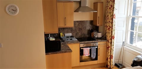 Apartment, 2 Bedrooms | Private kitchen | Coffee/tea maker, electric kettle