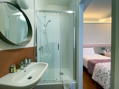 Classic Single Room | Premium bedding, down comforters, individually furnished, desk