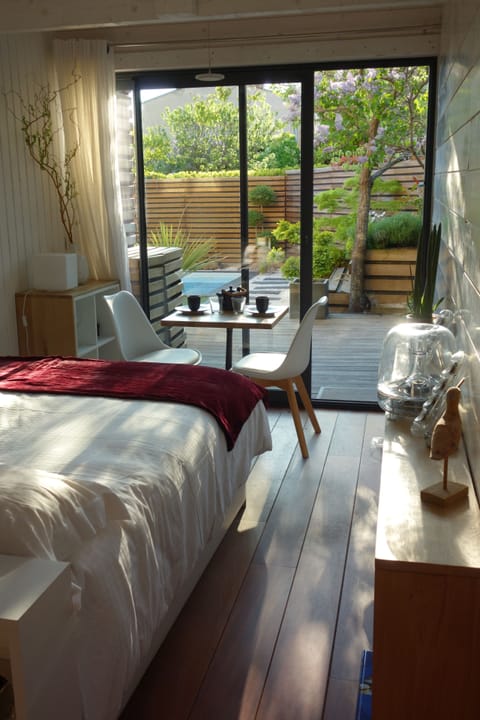 Design Studio, Sauna, Pool View | 1 bedroom, premium bedding, minibar, desk