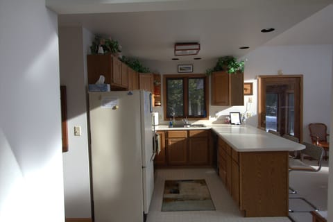 Well equipped kitchen.