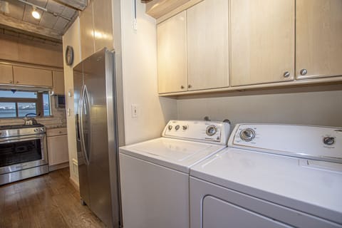 Star Harbor 8 Kitchen Laundry - Star Harbor 8 Kitchen Laundry