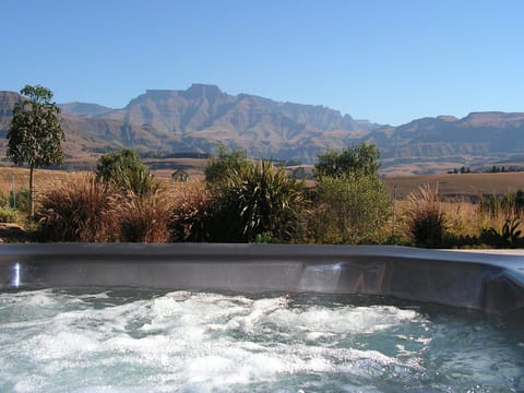 Self Catering Cottage (6 Sleeper) | Jetted tub