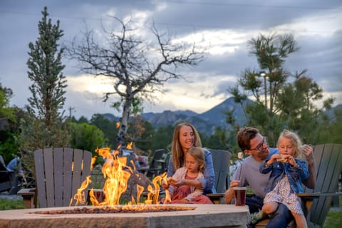 Breakfast, lunch, dinner served; American cuisine 