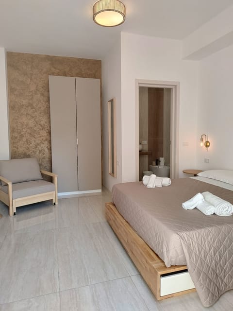 Individually decorated, desk, free WiFi, bed sheets