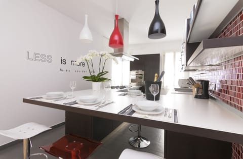 Apartment, 3 Bedrooms | Private kitchen | Fridge, microwave, oven, stovetop