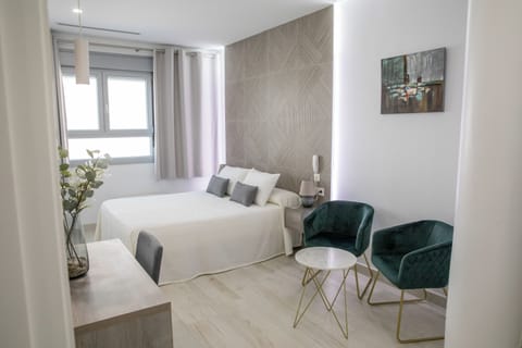 Deluxe Double Room | 1 bedroom, minibar, in-room safe, desk
