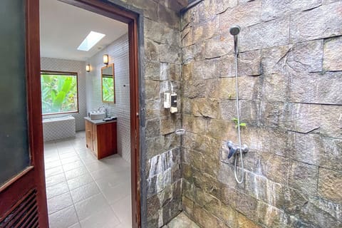 Villa, Private Pool | Bathroom | Free toiletries, hair dryer, towels