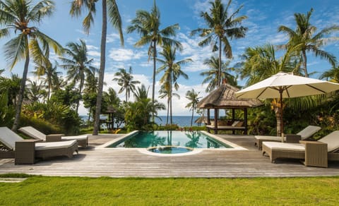 Exclusive Villa, 2 Bedrooms | Living area