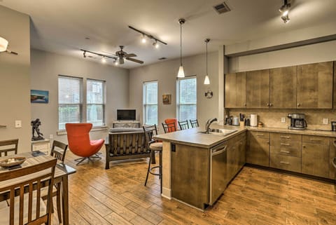 Wilmington Vacation Rental | 2BR | 2BA | 950 Sq Ft | Step-Free Access