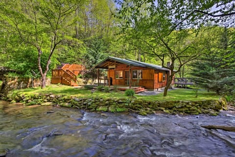 Bryson City Vacation Rental | 2BR | 1BA | 1,100 Sq Ft | Steps to Access