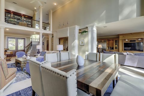 6 Black Duck - Living Room #1 (1st Floor)