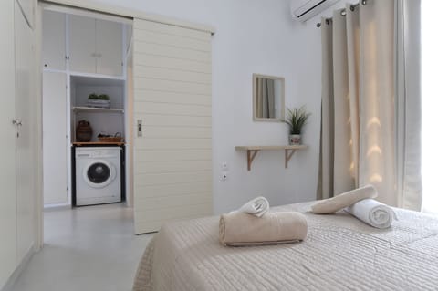 Apartment, 2 Bedrooms | 2 bedrooms, in-room safe, iron/ironing board, travel crib