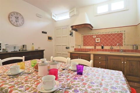 Family Duplex, 3 Bedrooms | Private kitchen | Fridge, microwave, stovetop, electric kettle