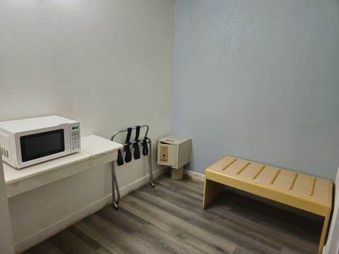 Standard Room, 2 Queen Beds, Non Smoking | In-room safe, free WiFi, bed sheets