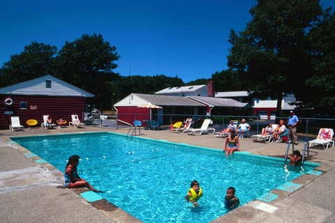 Seasonal outdoor pool, open 10 AM to 8 PM, pool umbrellas, sun loungers