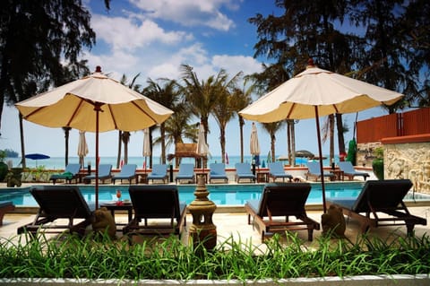 Outdoor pool, pool umbrellas