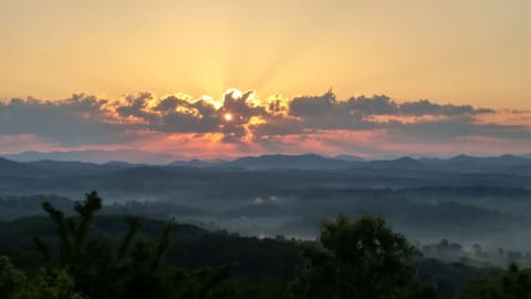 Sunrise at Morning Glory