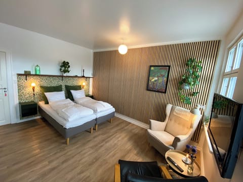 Classic Studio | Desk, iron/ironing board, free WiFi, bed sheets