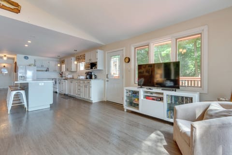 Interior | Open Floor Plan