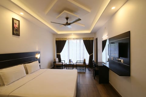 Superior Double Room | Soundproofing, WiFi, bed sheets