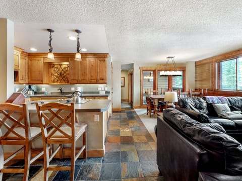 Wonderful open concept space!