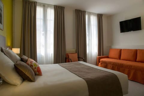 In-room safe, desk, blackout drapes, soundproofing