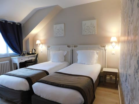 Twin Room | Premium bedding, individually decorated, soundproofing