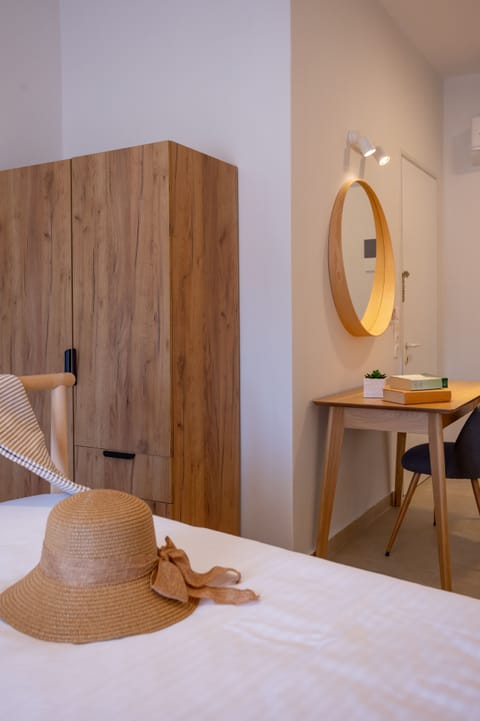 Triple Room | In-room safe, desk, iron/ironing board, free cribs/infant beds