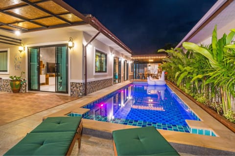 Four Bedrooms Villa | Pool | Outdoor pool
