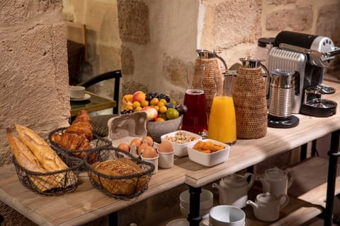 Daily continental breakfast for a fee