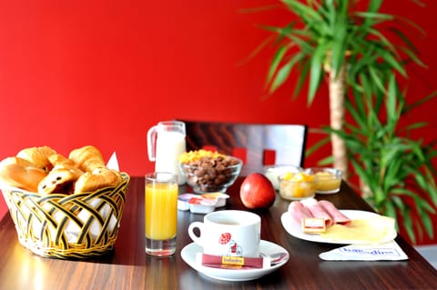 Daily continental breakfast for a fee