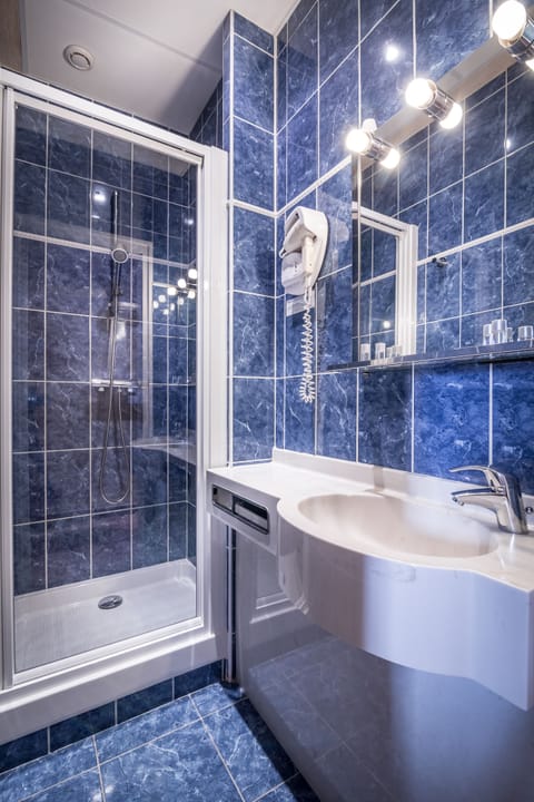 Free toiletries, hair dryer, towels