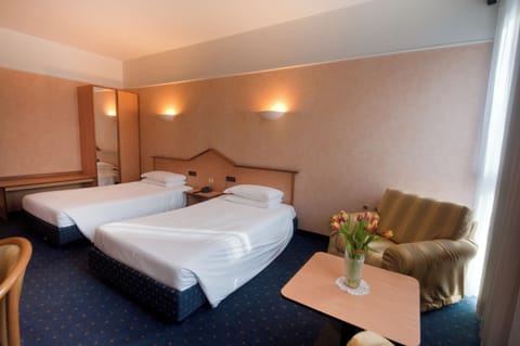 Superior Double Room | Frette Italian sheets, hypo-allergenic bedding, down comforters, minibar