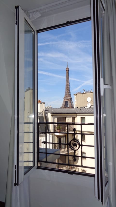 Deluxe Double Room, 1 Queen Bed, Resort View | Minibar, in-room safe, soundproofing, iron/ironing board