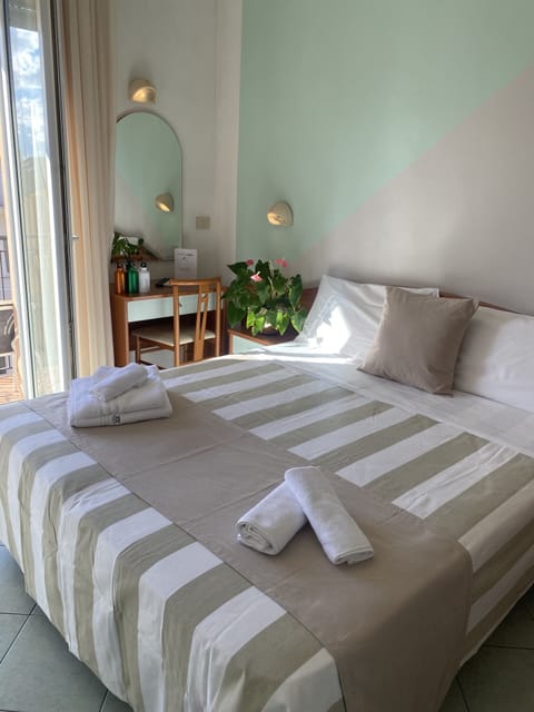 Double or Twin Room | In-room safe, desk, free WiFi, bed sheets