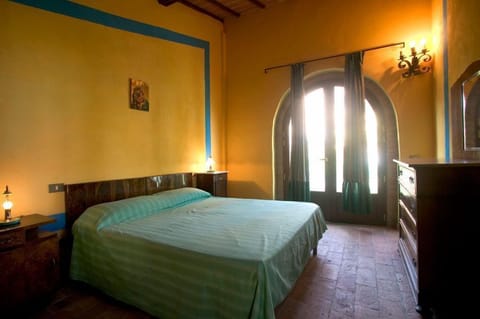 Desk, blackout drapes, iron/ironing board, cribs/infant beds