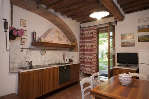 Apartment (4 poeple) | In-room dining