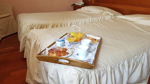 Room service - dining