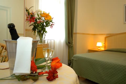 Minibar, in-room safe, free WiFi, bed sheets