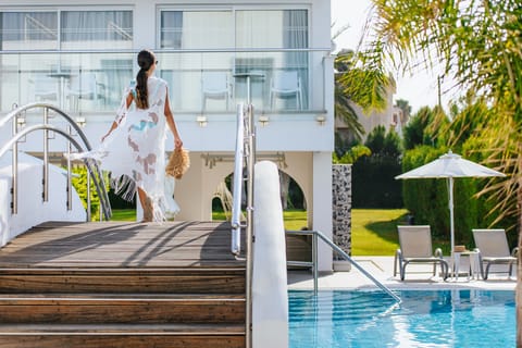 Indoor pool, 2 outdoor pools, pool umbrellas, sun loungers