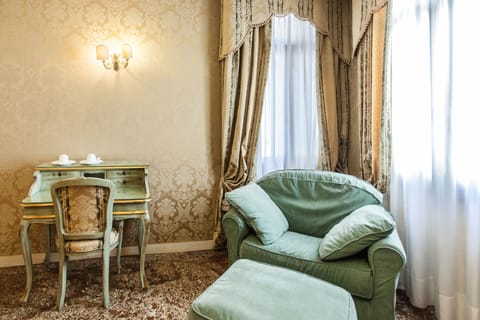 Superior Double or Twin Room | Living area | 32-inch TV with satellite channels