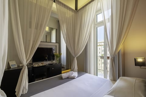 Double Room | Egyptian cotton sheets, memory foam beds, minibar, in-room safe