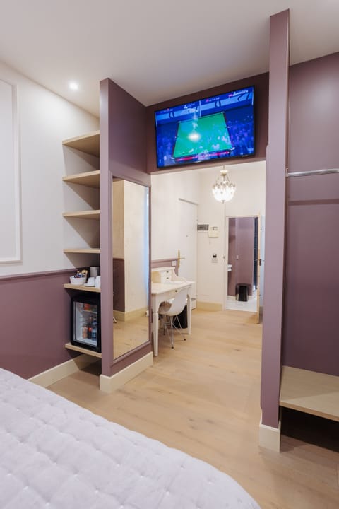 Standard Double or Twin Room | Premium bedding, down comforters, individually decorated, soundproofing