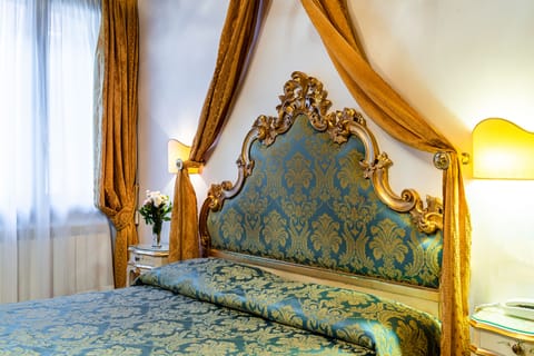 Quadruple Room | In-room safe, free WiFi, bed sheets